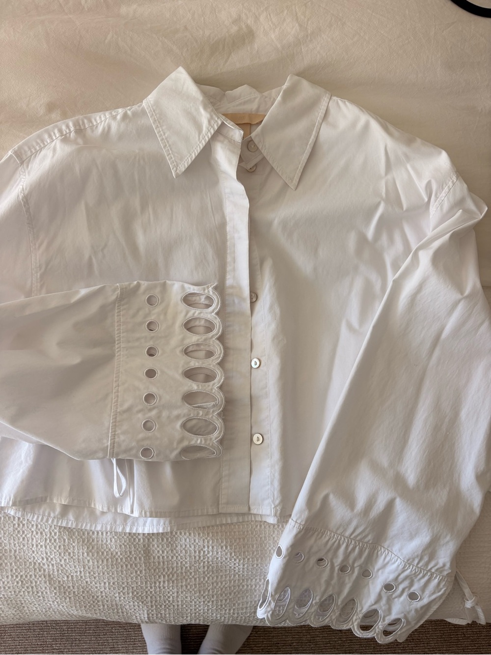 H&M Women's White poplin Button-Up Shirt with Eyelet Cuff Detail